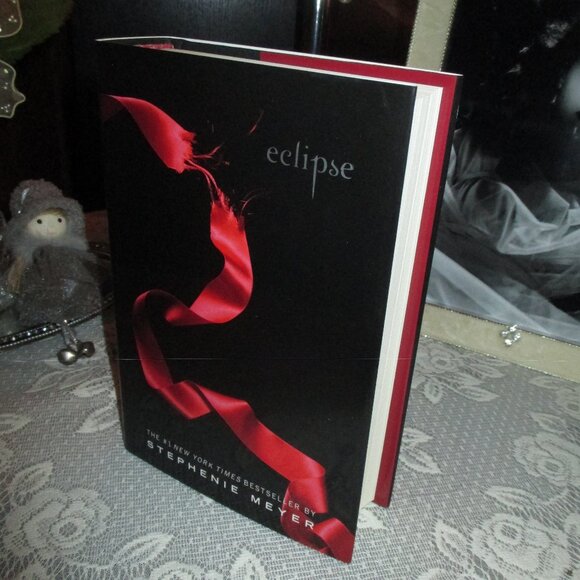 Twilight Box Set/Hardcover - Picture 11 of 14